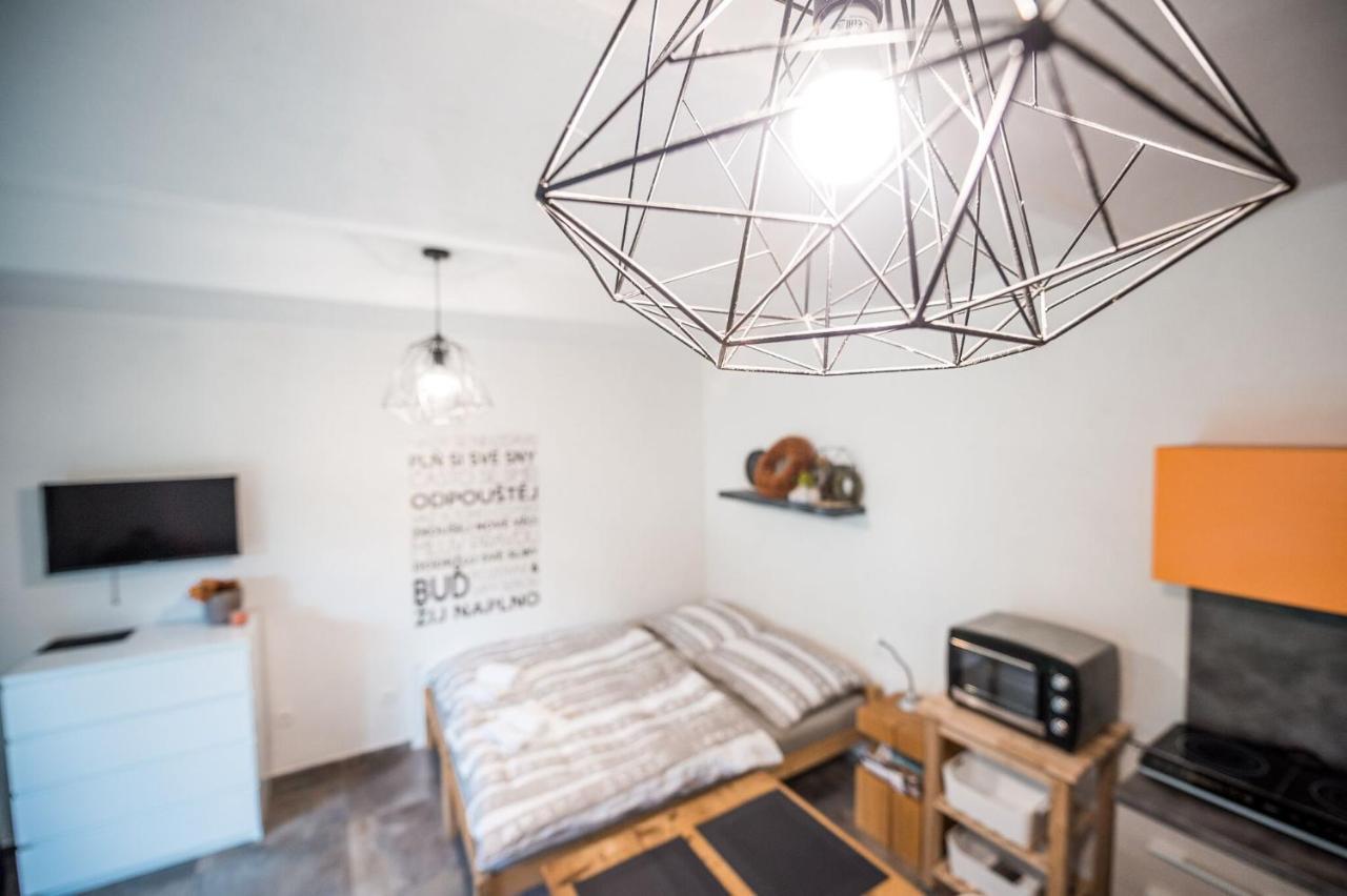 Apartman Ve Dvore Ratiskovice Экстерьер фото